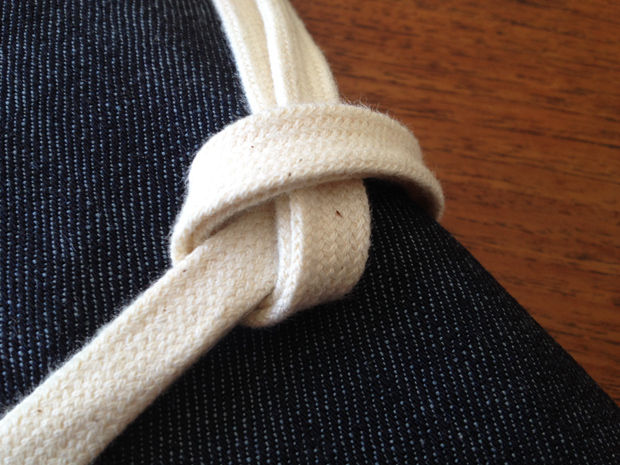 the-made-and-found-tool-roll-knot_web